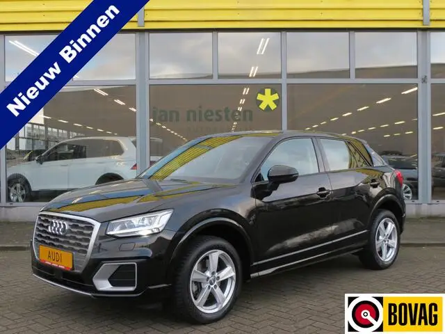 Photo 1 : Audi Q2 2018 Petrol