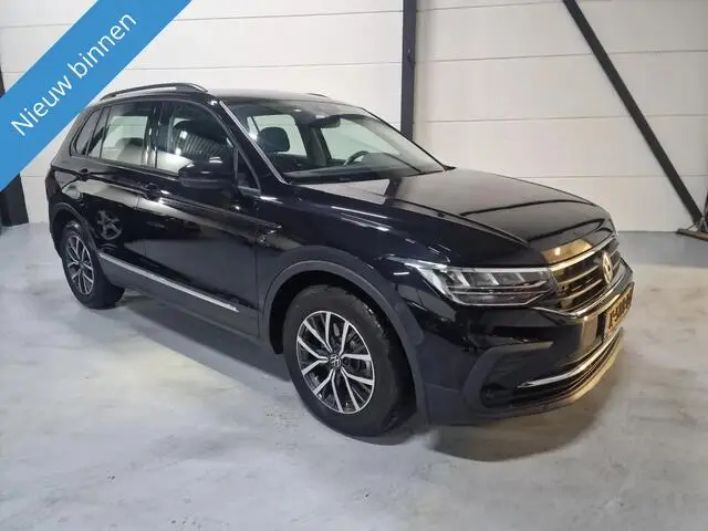 Photo 1 : Volkswagen Tiguan 2023 Petrol