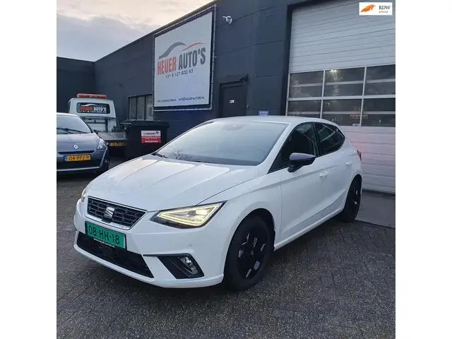 Photo 1 : Seat Ibiza 2022 Petrol