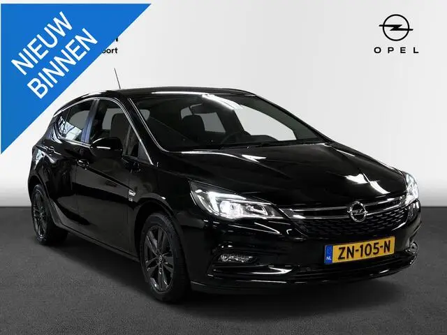 Photo 1 : Opel Astra 2019 Essence