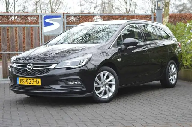 Photo 1 : Opel Astra 2017 Petrol