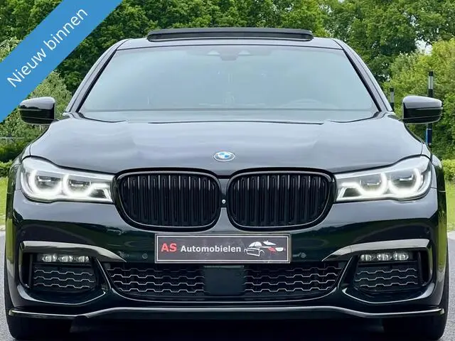 Photo 1 : Bmw Serie 7 2017 Diesel