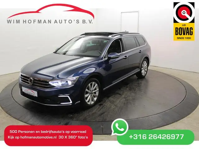 Photo 1 : Volkswagen Passat 2021 Hybride