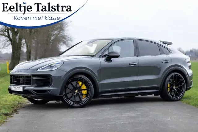 Photo 1 : Porsche Cayenne 2023 Petrol