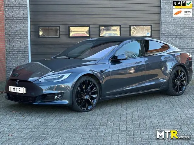 Photo 1 : Tesla Model S 2018 Electric