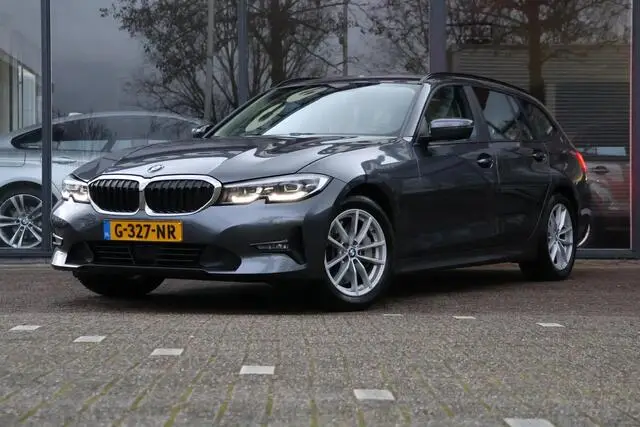 Photo 1 : Bmw Serie 3 2019 Petrol