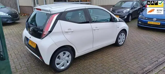 Photo 1 : Toyota Aygo 2016 Essence