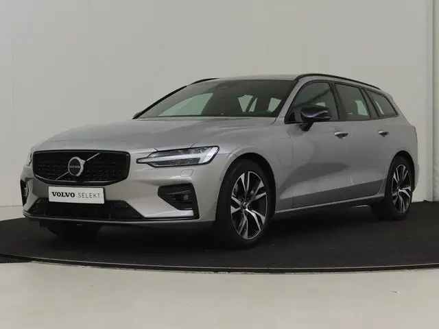 Photo 1 : Volvo V60 2023 Hybride