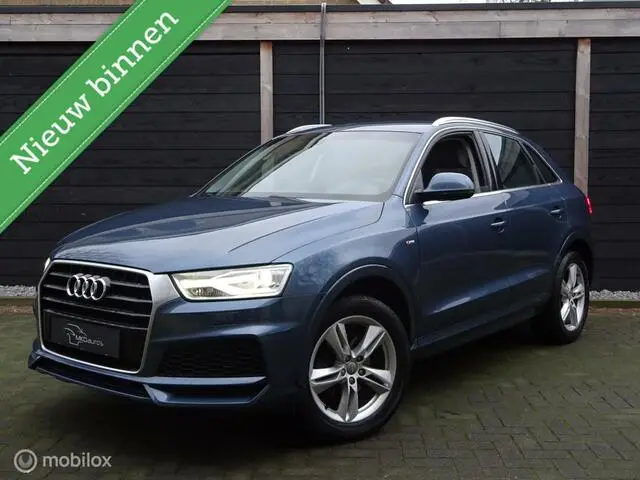 Photo 1 : Audi Q3 2017 Petrol