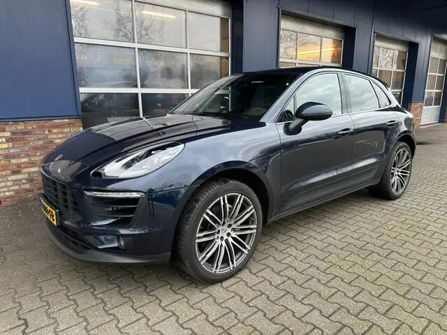 Photo 1 : Porsche Macan 2018 Essence