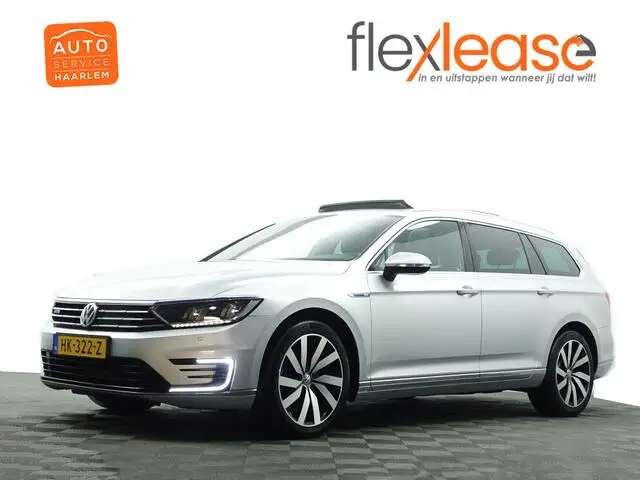 Photo 1 : Volkswagen Passat 2015 Hybride