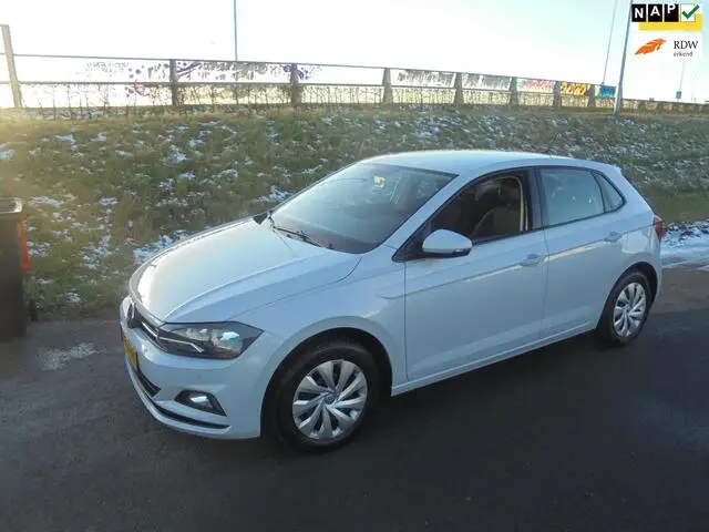 Photo 1 : Volkswagen Polo 2020 Petrol