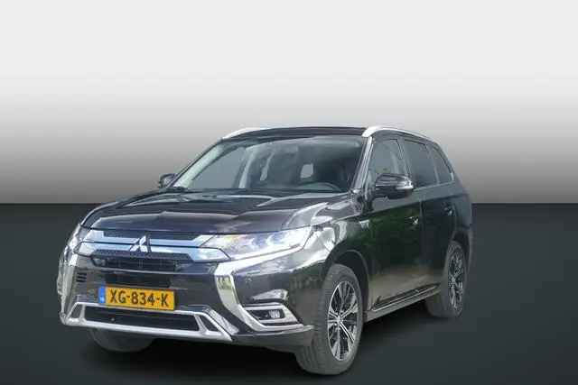 Photo 1 : Mitsubishi Outlander 2019 Hybrid