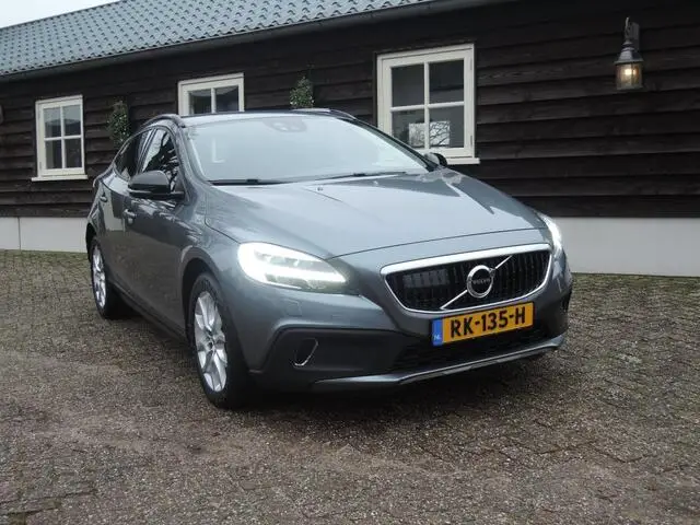 Photo 1 : Volvo V40 2017 Diesel