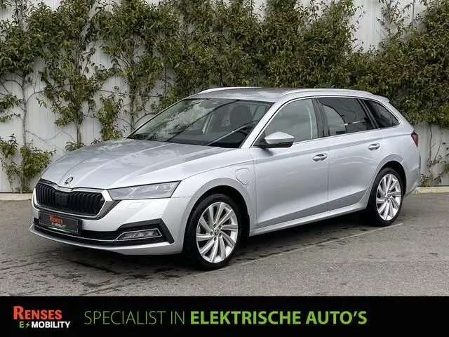 Photo 1 : Skoda Octavia 2021 Hybrid