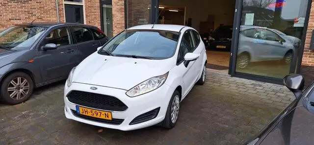 Photo 1 : Ford Fiesta 2016 Petrol