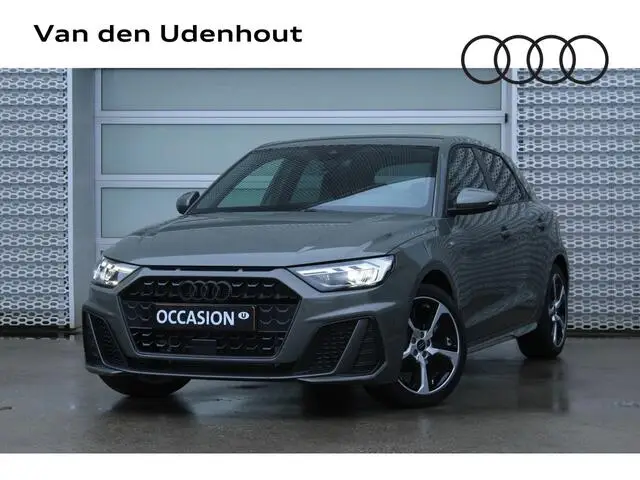 Photo 1 : Audi A1 2024 Essence