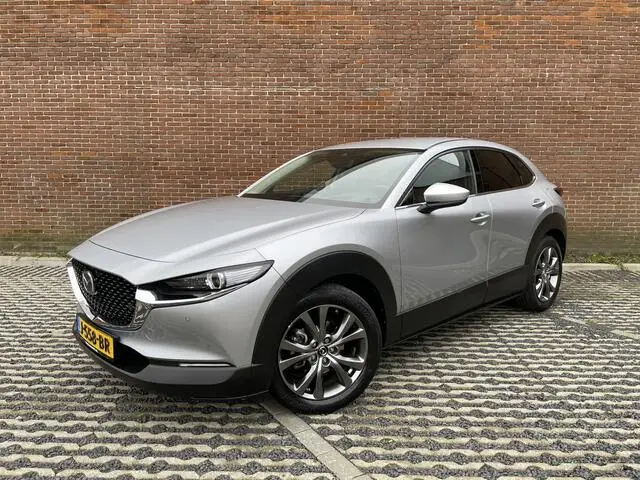 Photo 1 : Mazda Cx-30 2020 Hybride