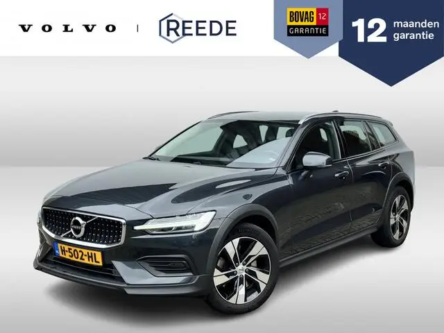 Photo 1 : Volvo V60 2020 Essence