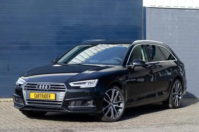 Photo 1 : Audi A4 2019 Diesel