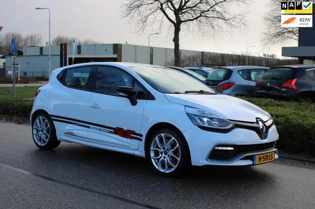 Photo 1 : Renault Clio 2015 Essence