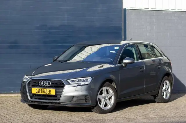 Photo 1 : Audi A3 2019 Diesel