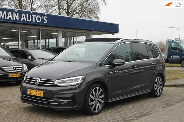 Photo 1 : Volkswagen Touran 2019 Petrol