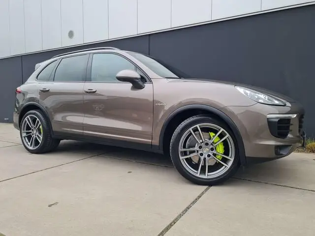 Photo 1 : Porsche Cayenne 2015 Not specified