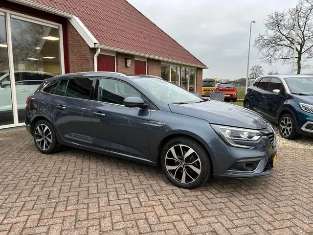 Photo 1 : Renault Megane 2018 Essence