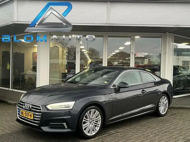 Photo 1 : Audi A5 2017 Essence