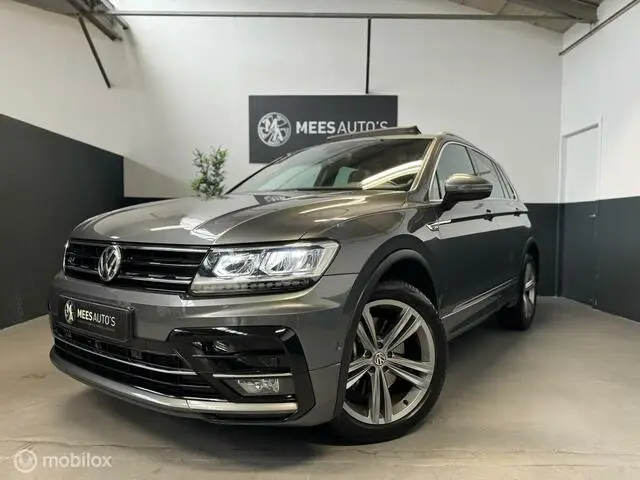 Photo 1 : Volkswagen Tiguan 2018 Essence