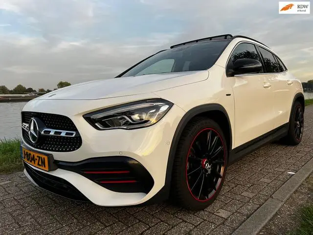 Photo 1 : Mercedes-benz Classe Gla 2020 Essence