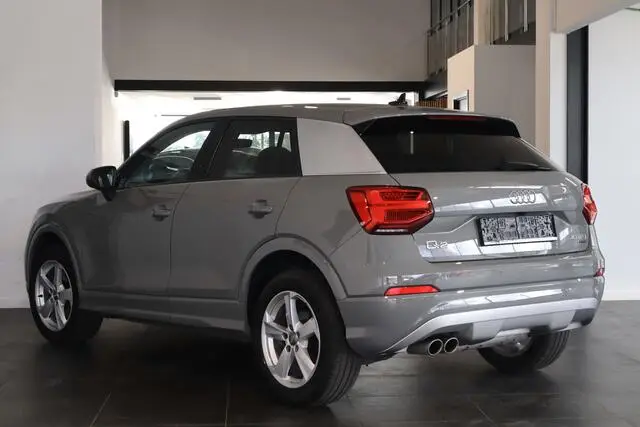 Photo 1 : Audi Q2 2019 Petrol