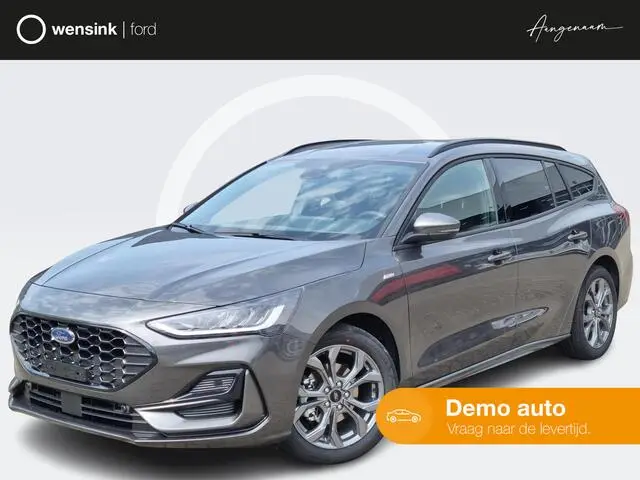 Photo 1 : Ford Focus 2023 Hybrid