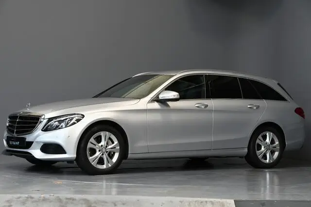 Photo 1 : Mercedes-benz Classe C 2015 Petrol