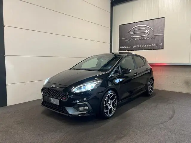 Photo 1 : Ford Fiesta 2018 Petrol