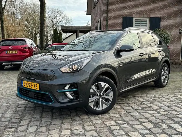 Photo 1 : Kia E-niro 2021 Électrique