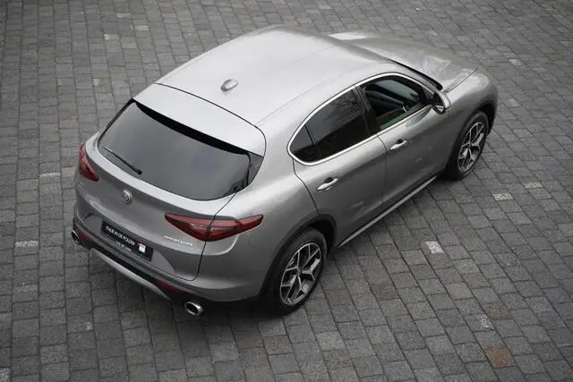 Photo 1 : Alfa Romeo Stelvio 2018 Petrol