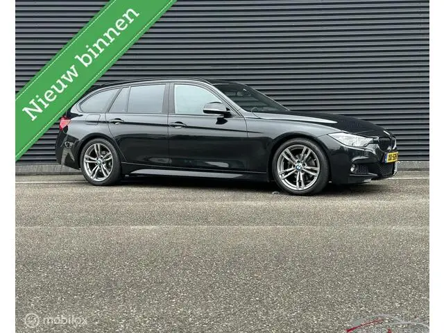 Photo 1 : Bmw Serie 3 2019 Petrol