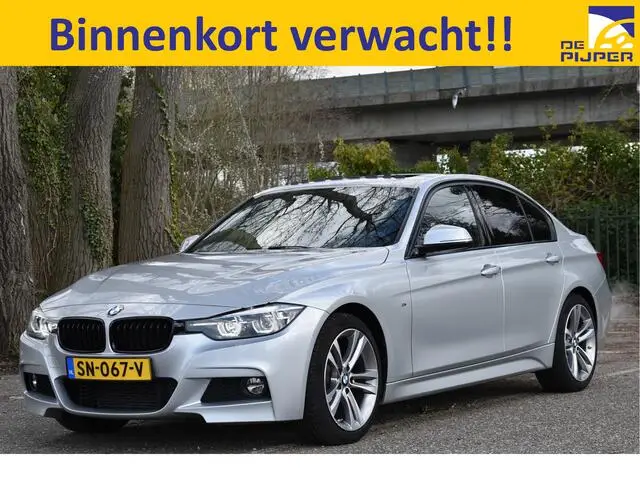 Photo 1 : Bmw Serie 3 2018 Petrol