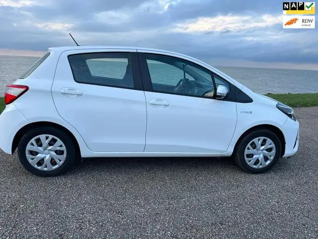 Photo 1 : Toyota Yaris 2018 Hybride