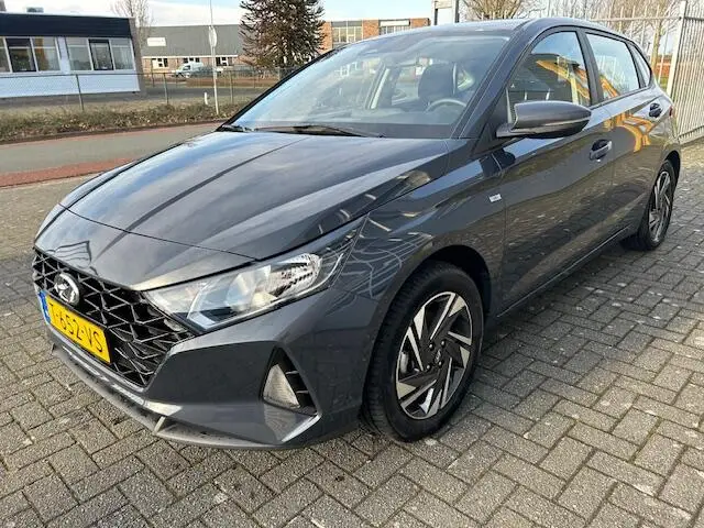 Photo 1 : Hyundai I20 2023 Hybrid