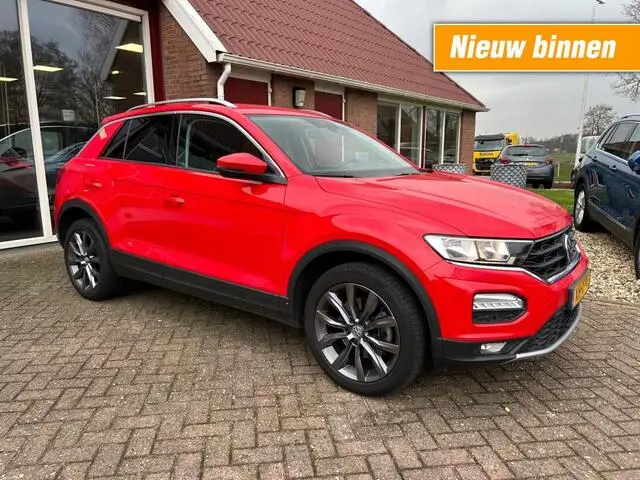 Photo 1 : Volkswagen T-roc 2019 Essence