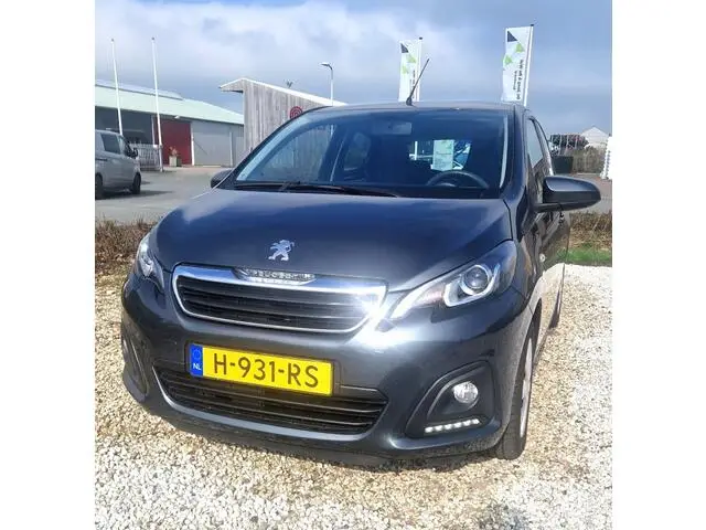 Photo 1 : Peugeot 108 2020 Essence