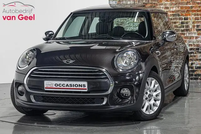 Photo 1 : Mini One 2015 Petrol