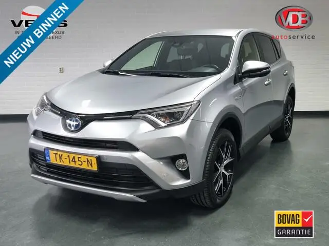 Photo 1 : Toyota Rav4 2018 Hybrid