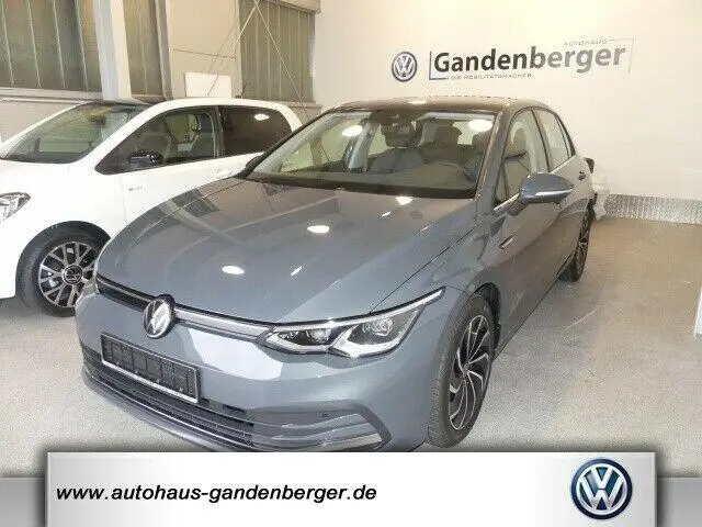 Photo 1 : Volkswagen Golf 2020 Petrol