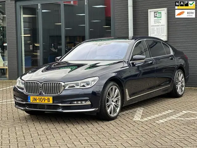 Photo 1 : Bmw Serie 7 2015 Petrol