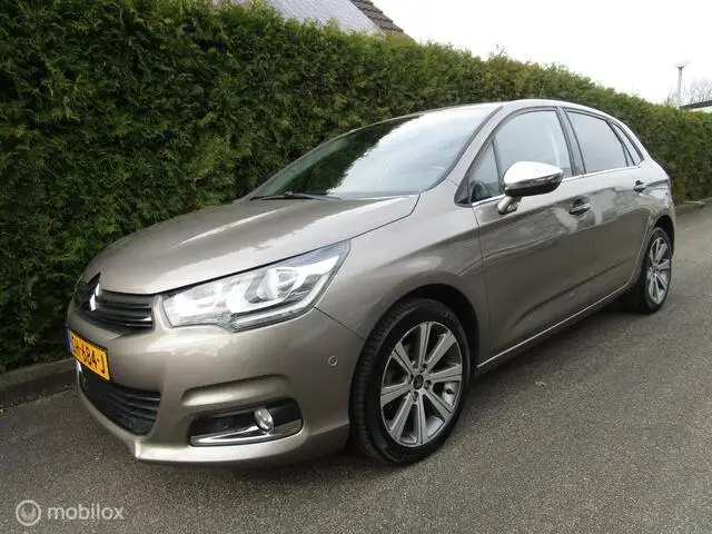 Photo 1 : Citroen C4 2015 Essence