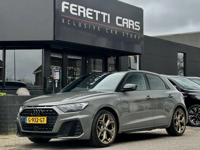 Photo 1 : Audi A1 2019 Petrol